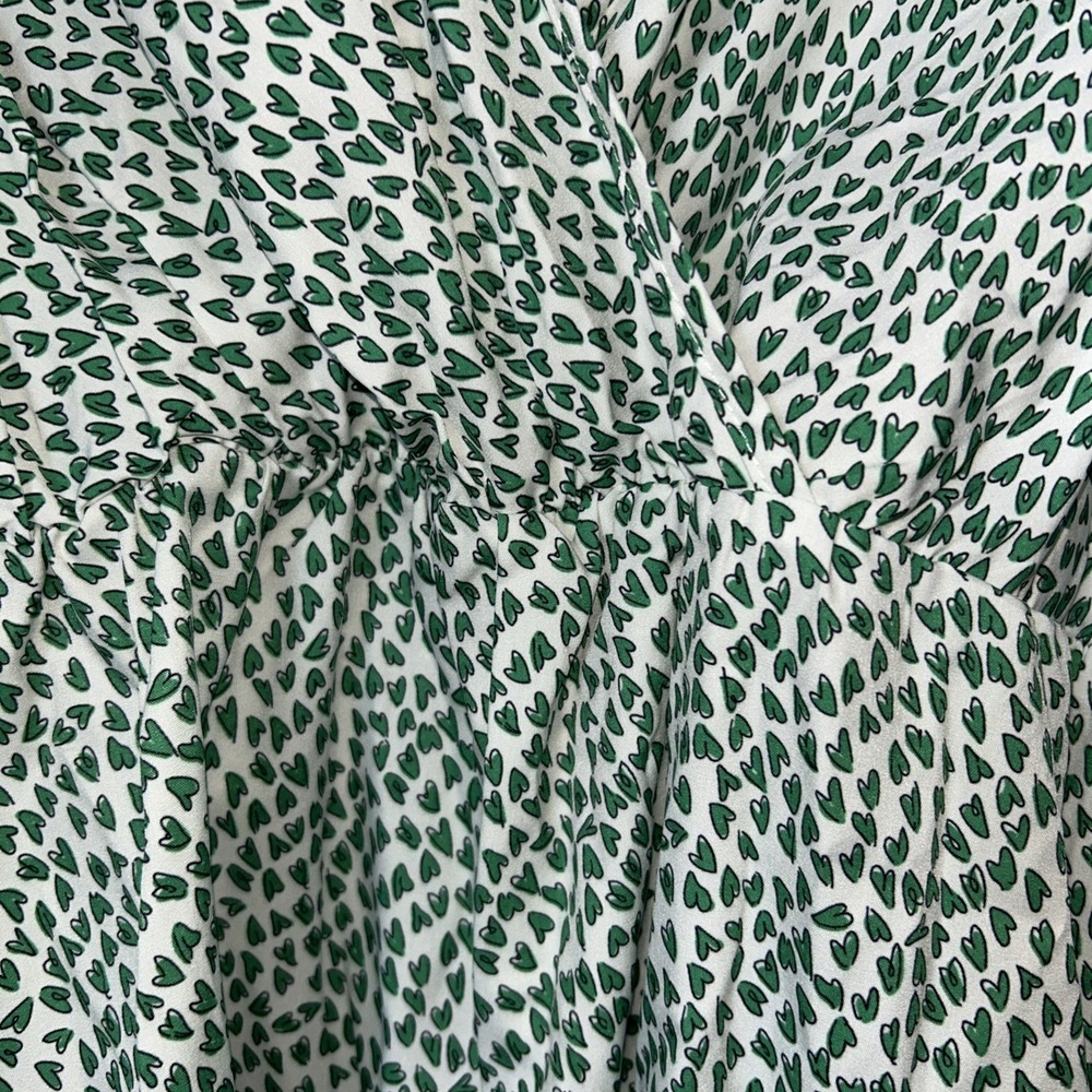 Short Sleeve Romper Shorts All Over Hearts‎ B Neck Ruffle Sleeve L  8/10 - Picture 2 of 9